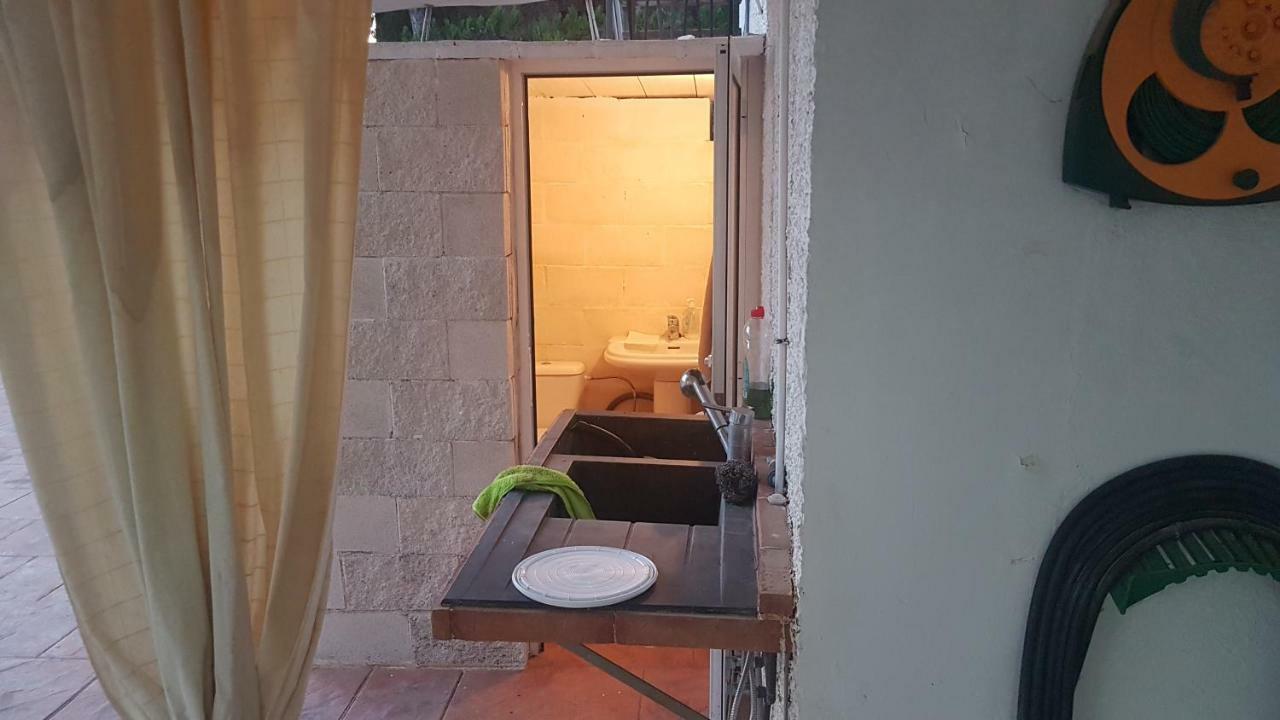 Calicanto House & Pool トレント エクステリア 写真