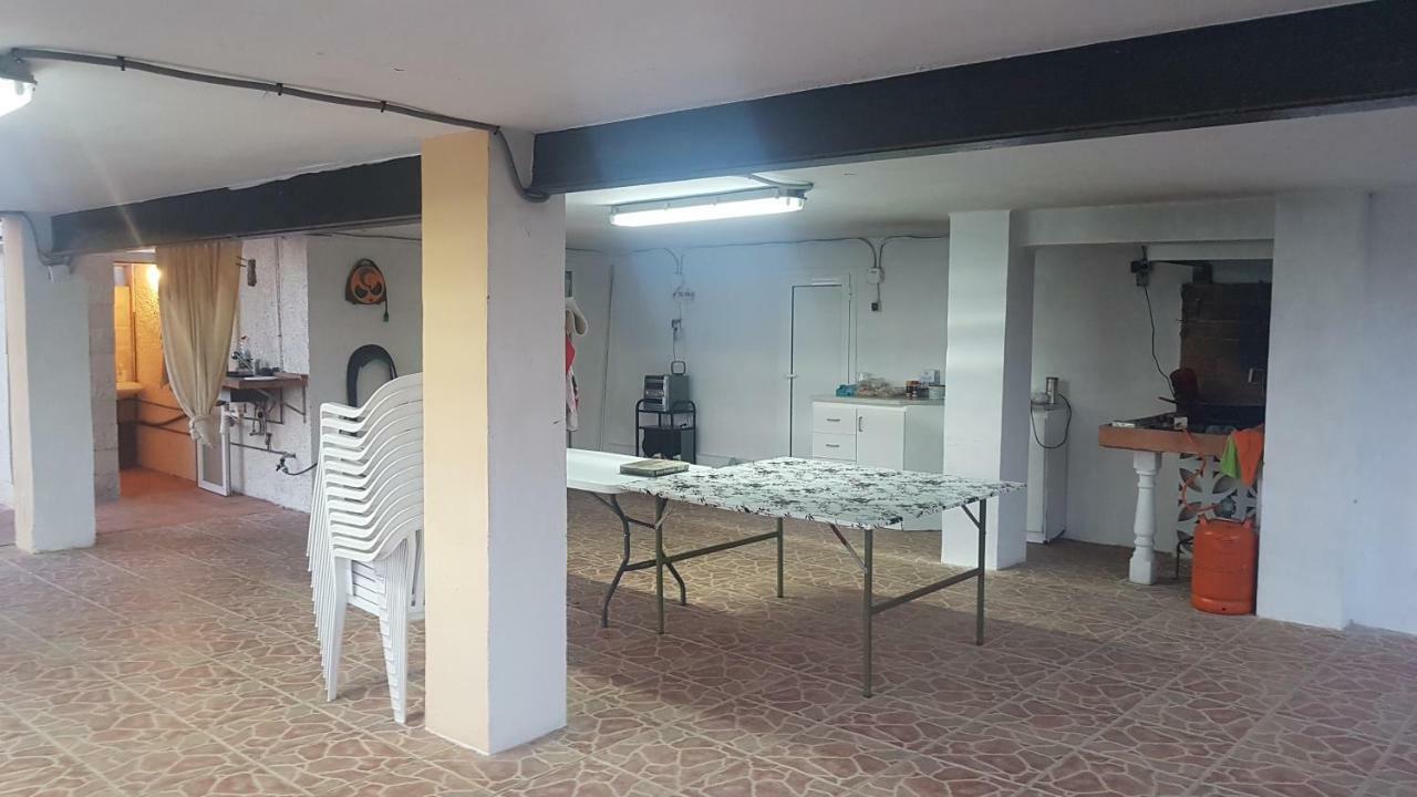 Calicanto House & Pool トレント エクステリア 写真