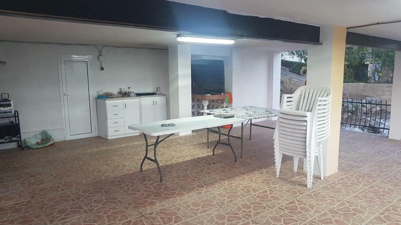 Calicanto House & Pool トレント エクステリア 写真