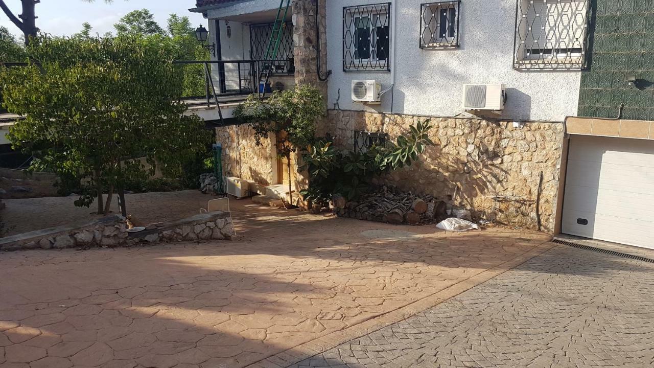 Calicanto House & Pool トレント エクステリア 写真