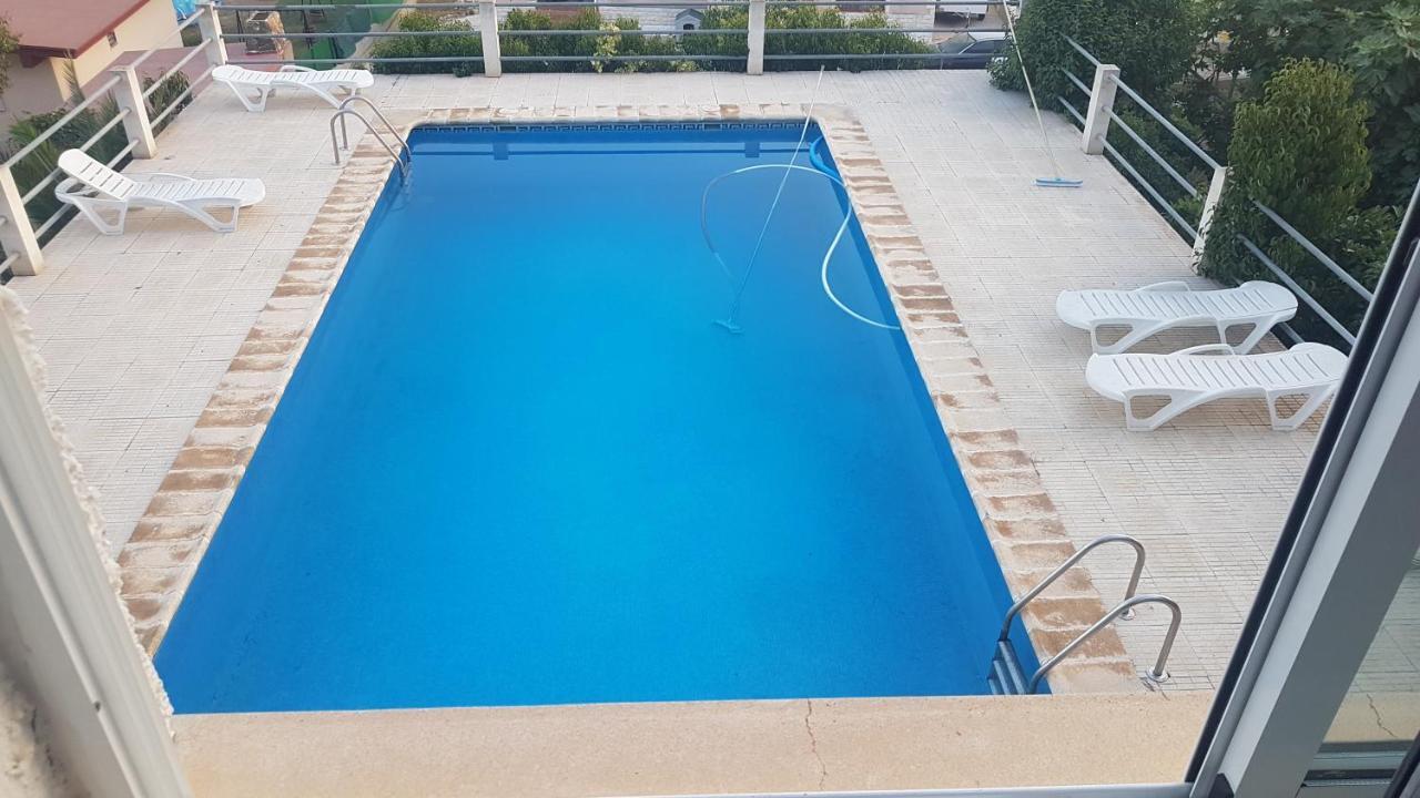 Calicanto House & Pool トレント エクステリア 写真